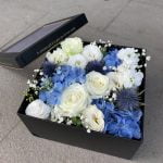 Hộp Hoa Blue White Trắng Nhẹ Nhàng, Thanh Khiết   -   Hoa Hồng, Hoa Cẩm Tú Cầu, Hoa Lan Tường