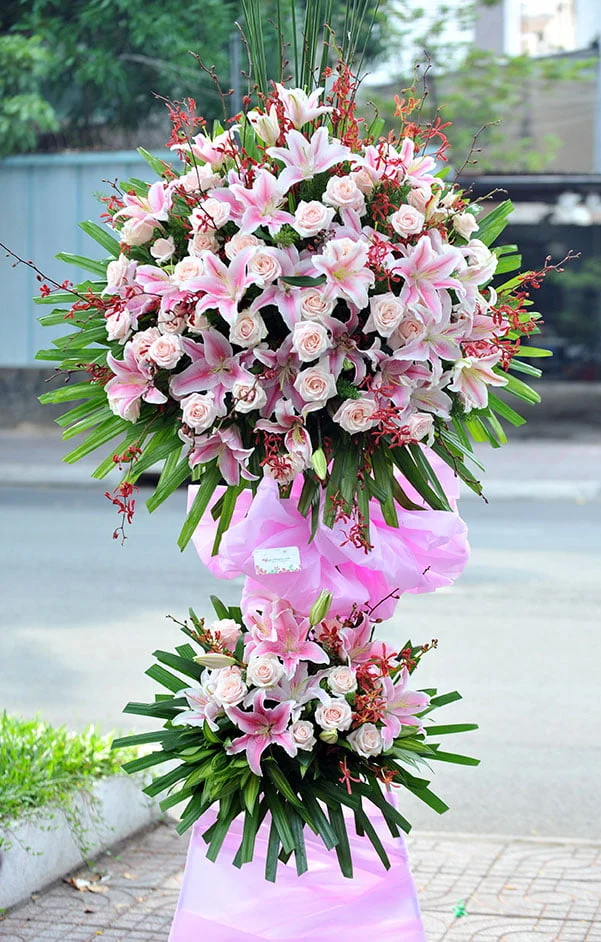 Kệ Hoa Khai Trương - Chúc Mừng - Hồng Vượng Khai Hoa « Shop Hoa Tươi Đẹp, Hộp Hoa Tươi, Bó Hoa Tươi, Thiết Kế Hoa Theo Yêu Cầu - FlowerBoxes.VN