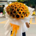 Bó Hoa Hướng Dương - Hướng Về Thành Công
